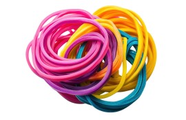 輪ゴムはなぜベトベトになるの？